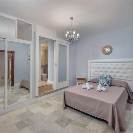 Domus Vesta Close To Nikki *
