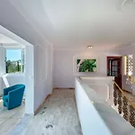 Villa Elegant Classic Close To Nikki